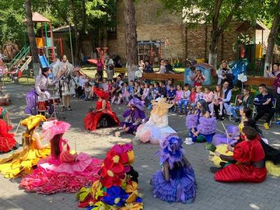 Copiii cu dizabilități din Timișoara s-au întâlnit cu ARTA