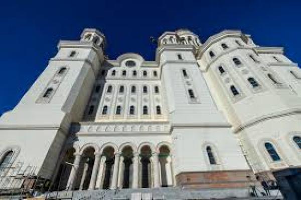 Poziția Patriarhiei Rom&acirc;ne după ce Papa a anunțat că Paștele ar putea fi sărbătorit &icirc;n aceeași zi