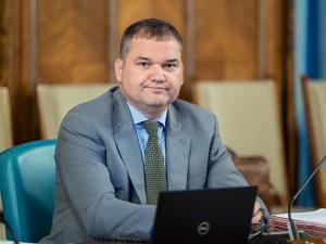 Proiect de OUG pentru eficientizarea administrației: reducere de personal și disciplină financiară consolidată