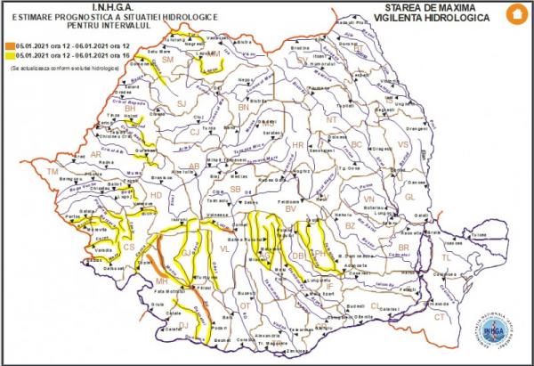Apele au lovit cu furie în Valea Oltului