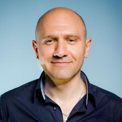 U.&rdquo;Danubius&rdquo;: Decanul Facultății de Comunicare și Relații Internaționale &icirc;și dorește să &rdquo; compatibilizeze oferta educaţională cu noile exigenţe ale mediului academic naţional şi European&rdquo;