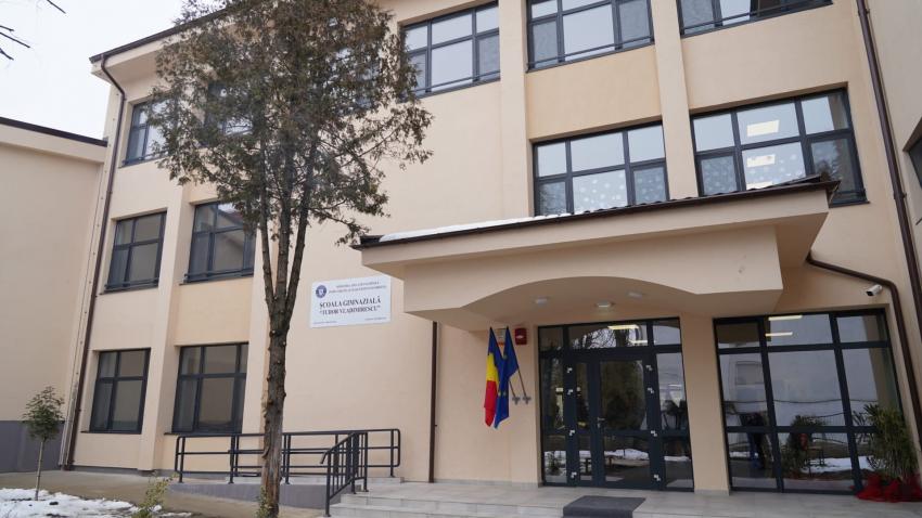 Cea mai mare școală din Dâmbovița a fost redeschisă după reabilitare