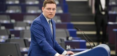 Victor Negrescu: România să treacă peste complexul de stat membru mai nou al UE