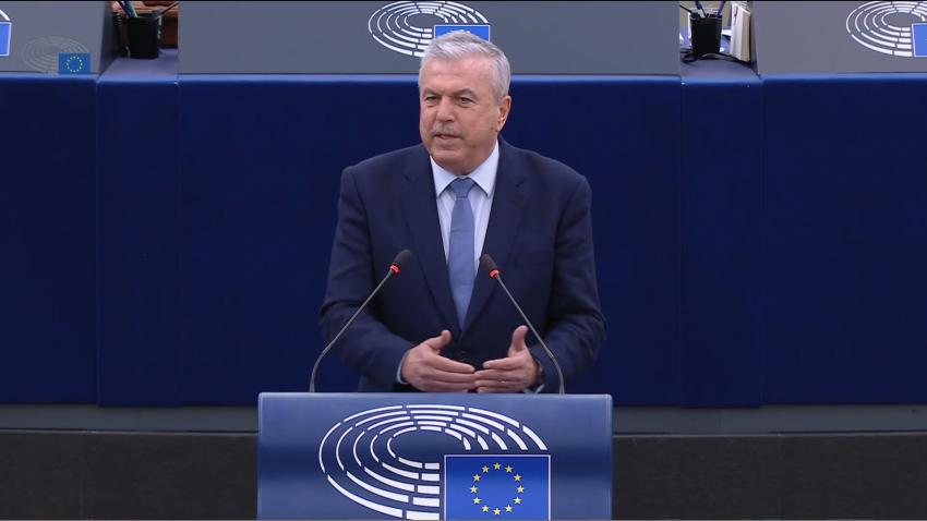 De ce plătesc românii cel mai scump curent din Uniunea Europeană: blocajele pe interconectoare și speculațiile ridică prețurile