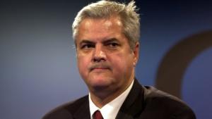 Adrian Năstase atrage atenția asupra crizelor generate de pandemia de coronavirus